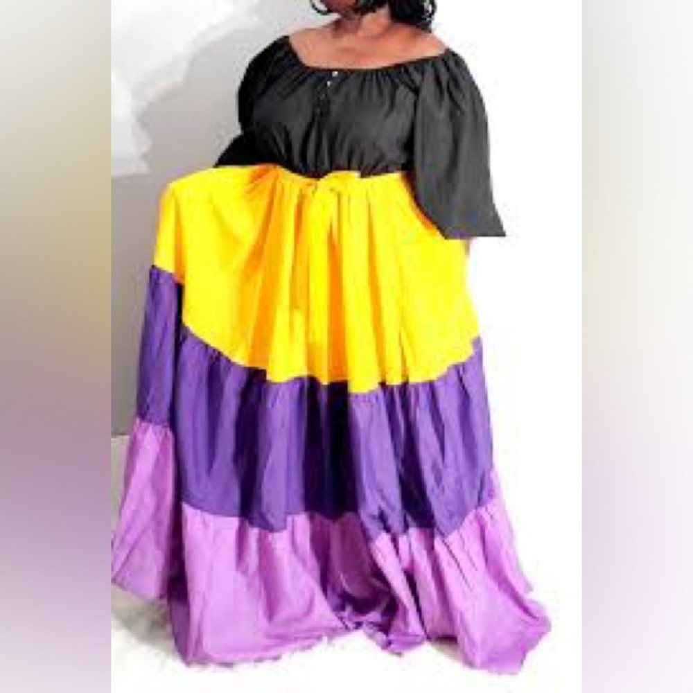 Colorful Off-Shoulder Maxi Dress - Picture 3 of 4
